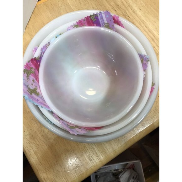 SET OF 3 Anchor Hocking FIRE KING White Milk Glass SWIRL NESTING MIXING BOWLS - Picture 4 of 5